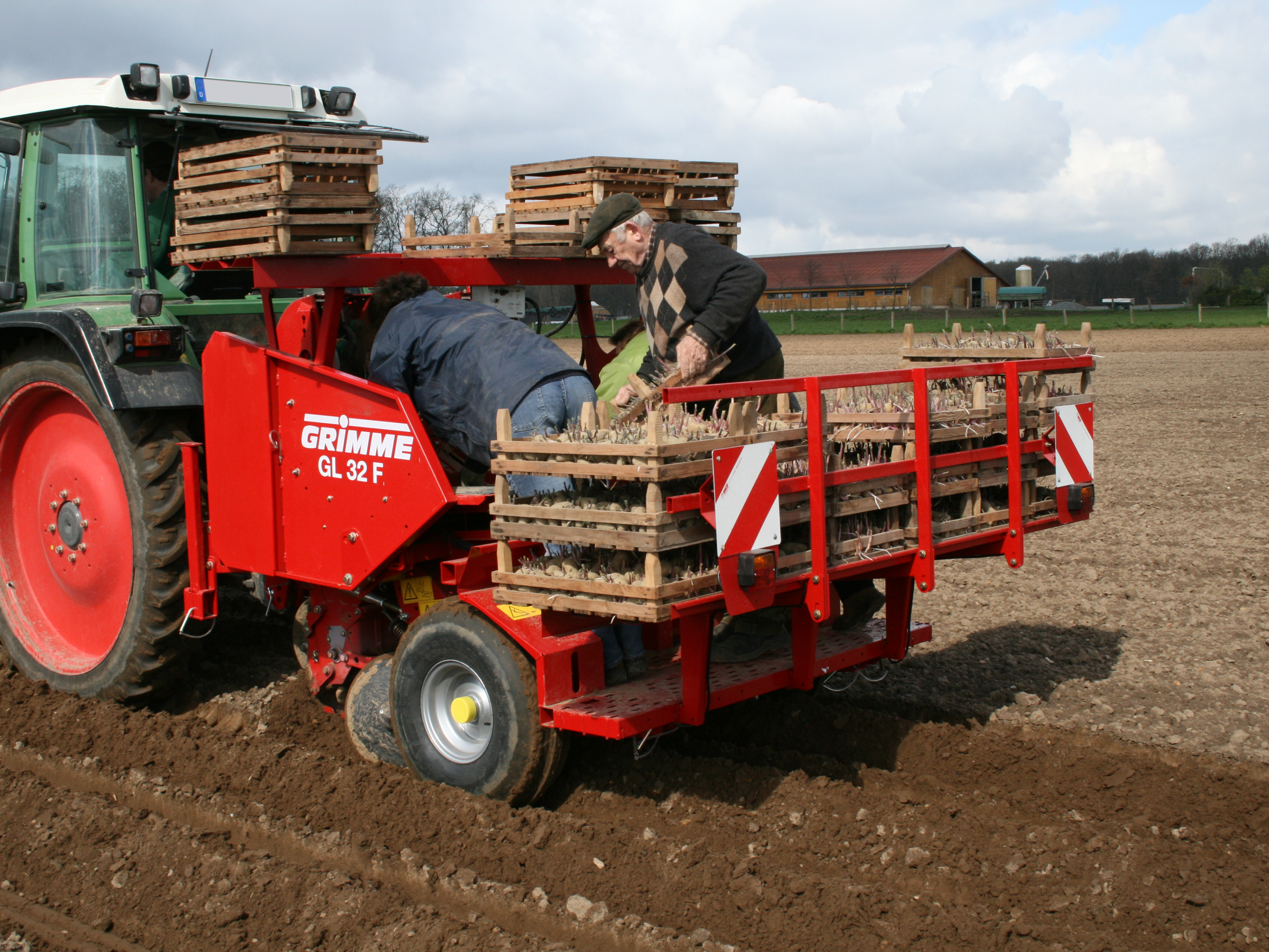 Grimme GL-32F - Potato Planter - Kakkis Agrifuture Products Ltd