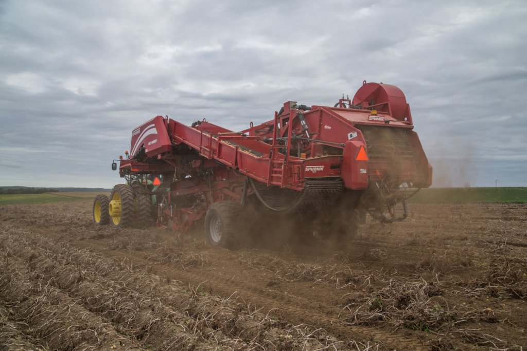 SPUDNIK 6621 AirSep Harvester (8)
