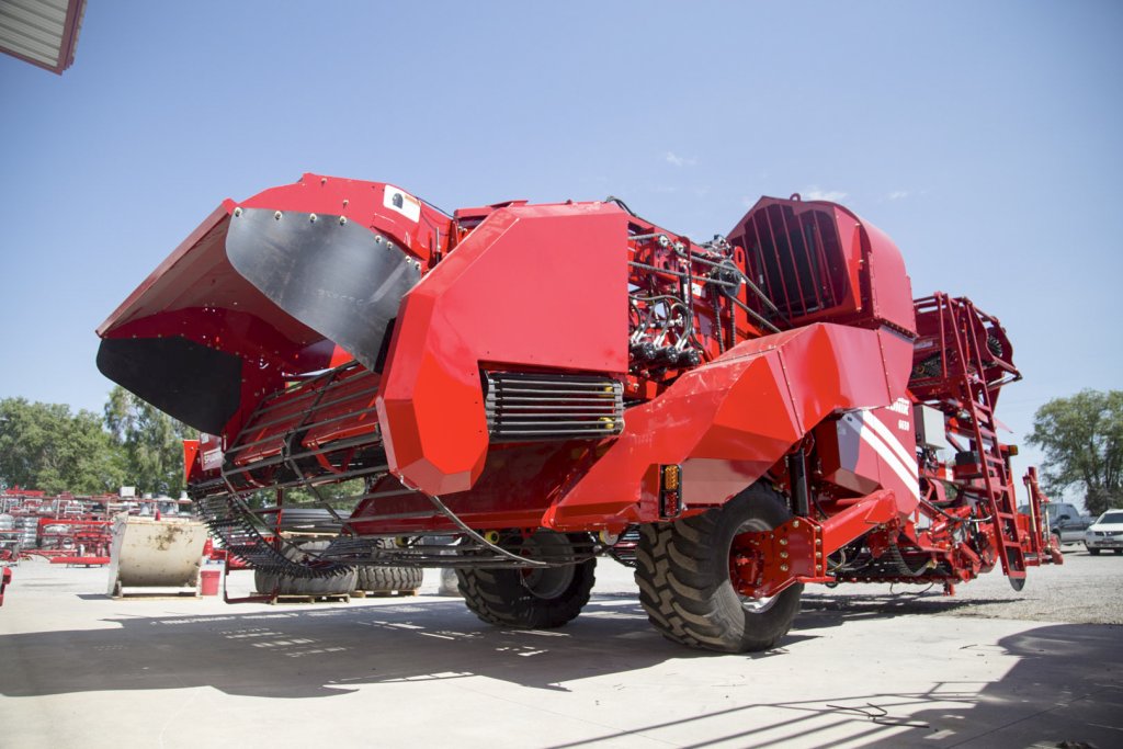 SPUDNIK 6630 Harvester Details (3)