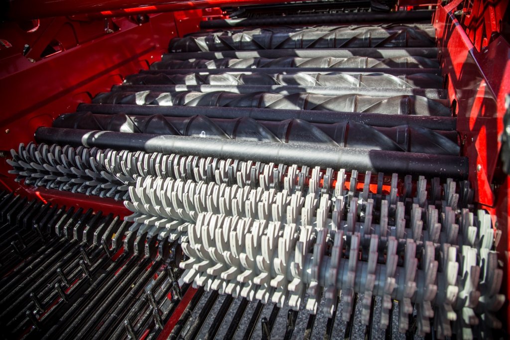 SPUDNIK 6630 Harvester Details (25)