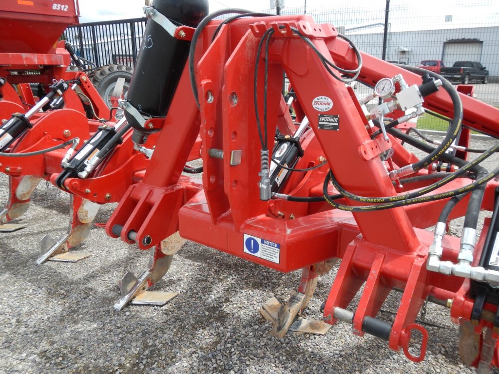 SPUDNIK Cultivator Details (2)