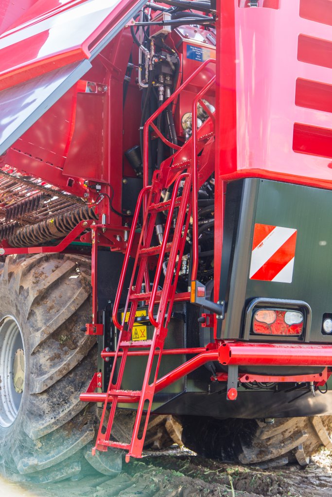 REXOR 630- Fahrwerk und Motor (21)