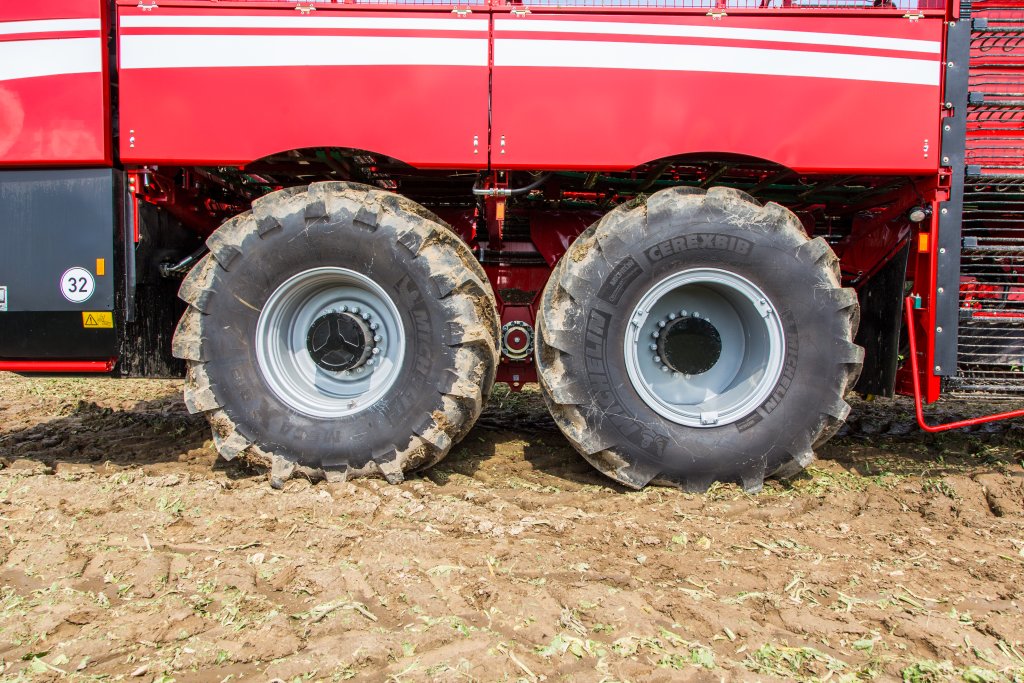REXOR 630- Fahrwerk und Motor (29)