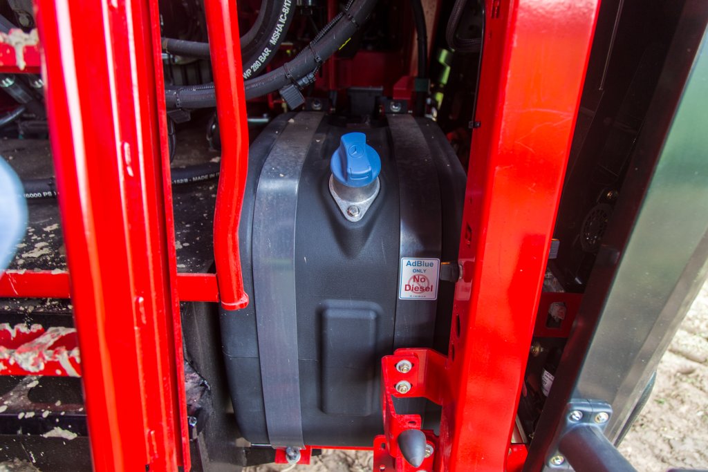 REXOR 620- Fahrwerk und Motor 28