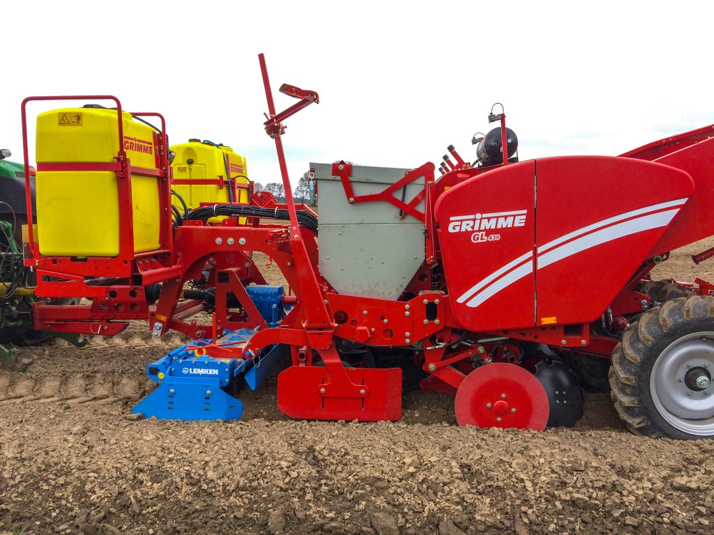 GL 430_Lemken Zirkon (1)