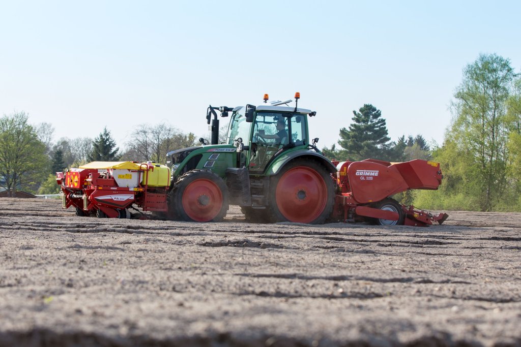 FA 200 & GL 32 B (1)