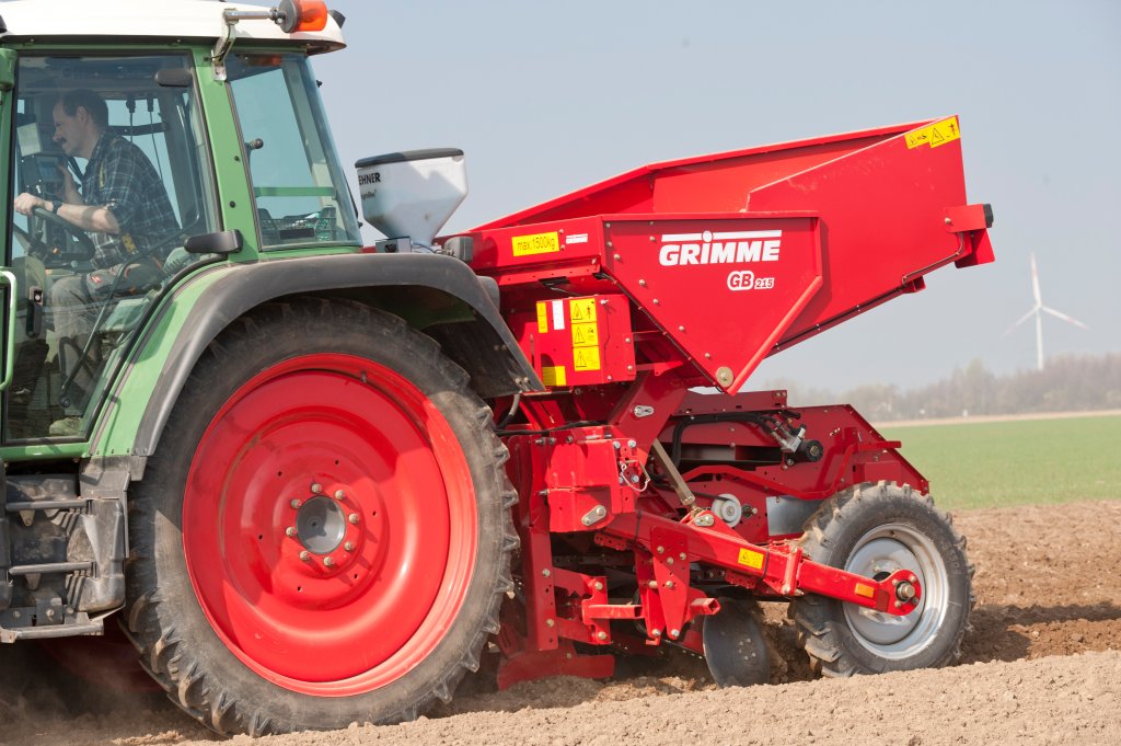 GB 215 (12)