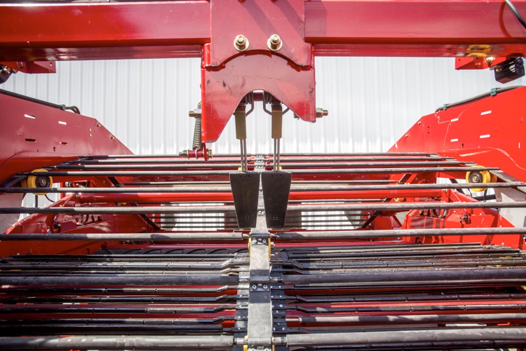 SPUDNIK 6630 Harvester Details (8)