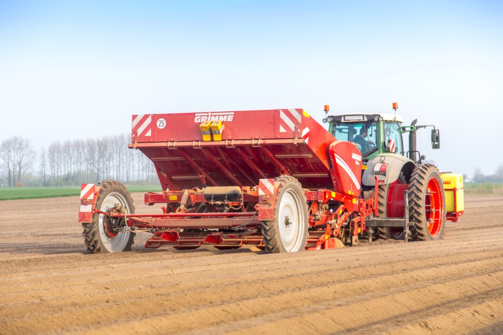 GB 430 & TS 820 (1)