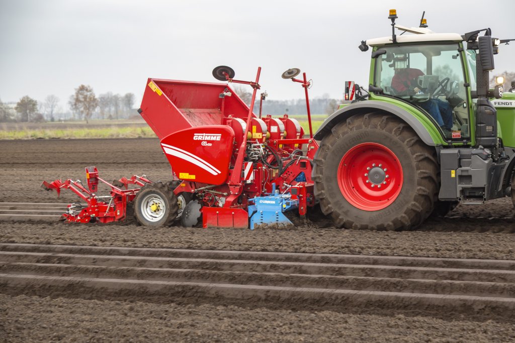 GL 420 + Lemken Zirkon 12 (2)