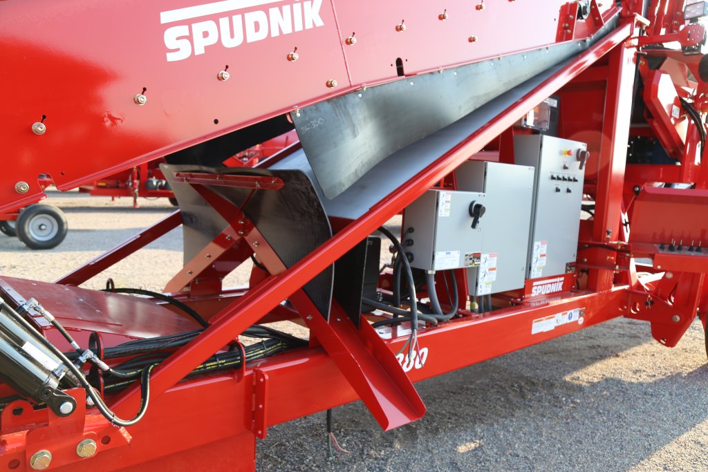 SPUDNIK 880 FB5535-1